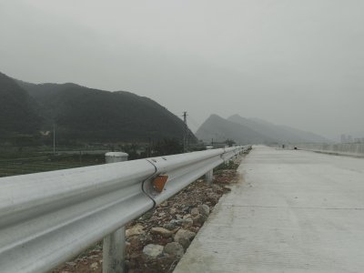 波形護（hù）欄案例